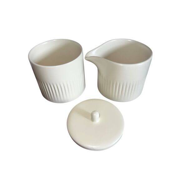 Citrine Everyday Collection by Magenta Ribbed Ceramic Creamer & Sugar Jar Set - Picture 1 of 6